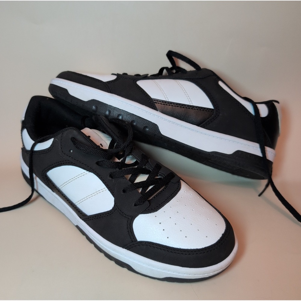 AND1 Women's Low Top Basketball Sneakers Lace Up Shoes Size 9 Athletic